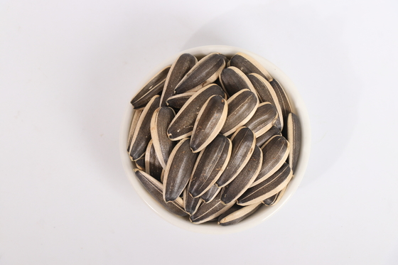 kaufen 200-210/50 g geschälte Sonnenblumenkerne für den menschlichen Verzehr online manufacture